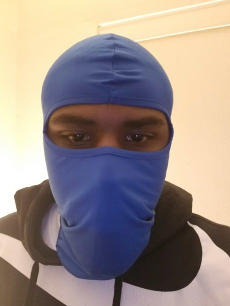 Nahá fotka uniklých OnlyFans od Masked Sicc Freak