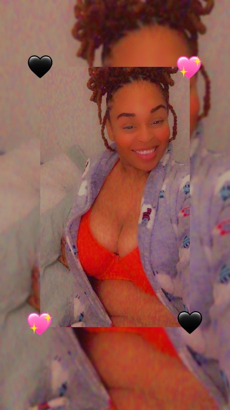 Naken läckt OnlyFans-bild av Mary Ann