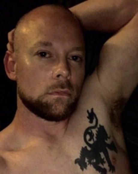 Naken läckt OnlyFans-bild av Meetmeinthelou