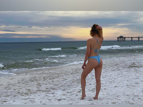 Naken läckt OnlyFans-bild av Beaubrookeofficial