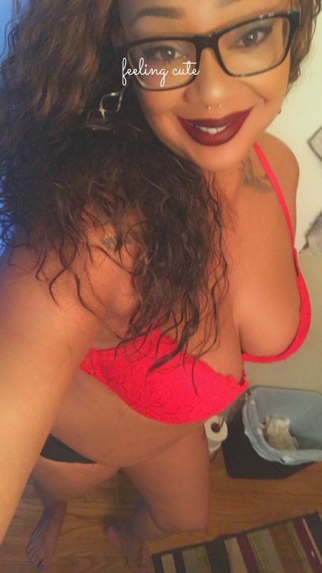 Foto nua vazada do OnlyFans de Kiki Not Kinky