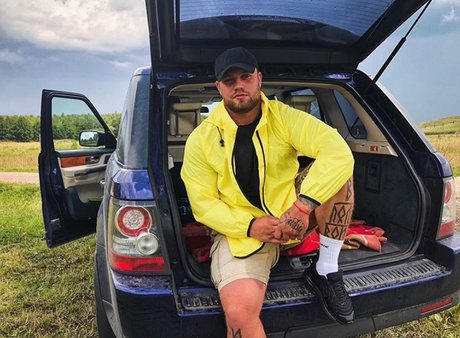Nøgent lækket OnlyFans-billede af Chubby Tattooed Daddy 
