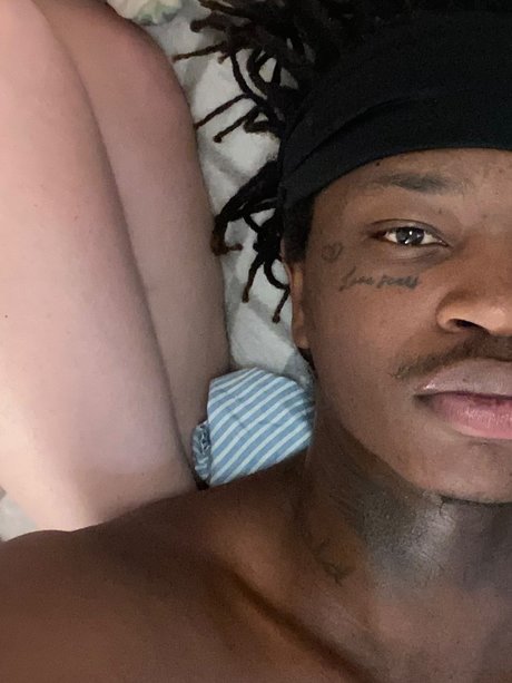 Naken läckt OnlyFans-bild av Yes Its Me 