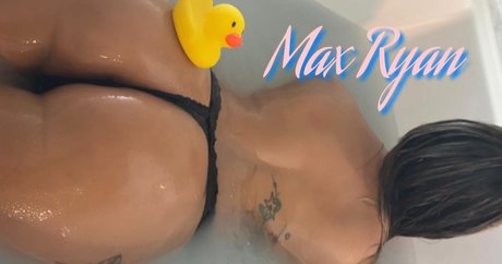 Naken läckt OnlyFans-bild av Max Ryan