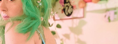 Naken läckt OnlyFans-bild av Meow