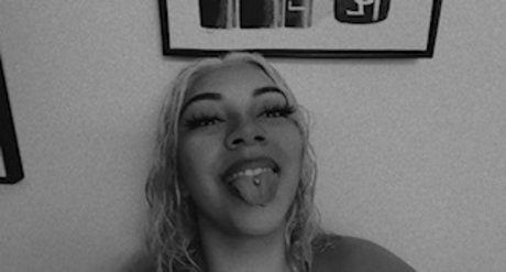 Nahá fotka uniklých OnlyFans od Pretty Pinkk
