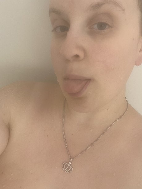 Foto nua vazada do OnlyFans de Lyrical