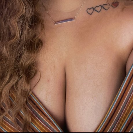 Nagie wyciekłe zdjęcie OnlyFans od Beli