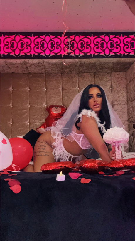 Naken lekkede OnlyFans-bilde av The 1 Ampamp Only Miss Murphy 