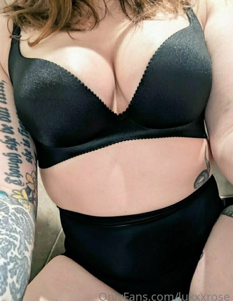 Luxxxrose