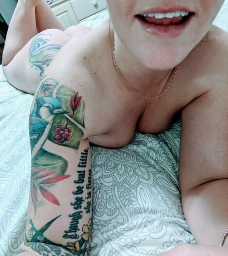 Luxxxrose  nude leaked OnlyFans photo