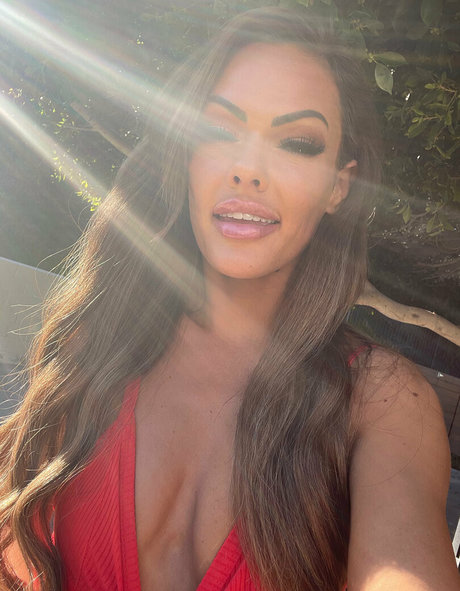 Naken lekkede OnlyFans-bilde av Ailadonovannn