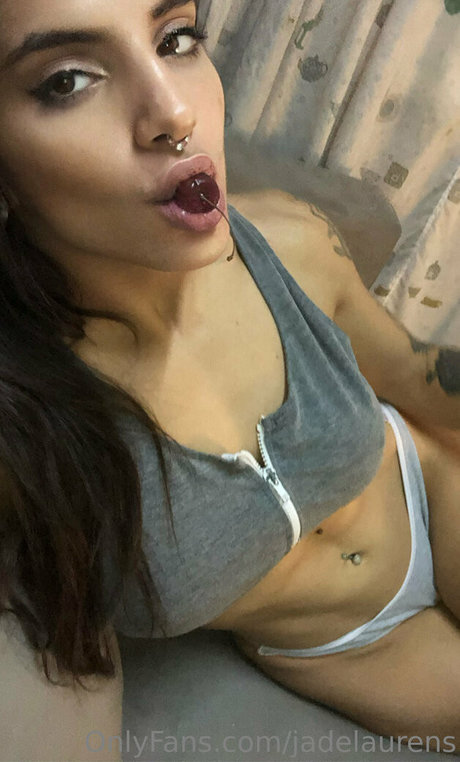 Jadelaurens OnlyFans泄露裸照