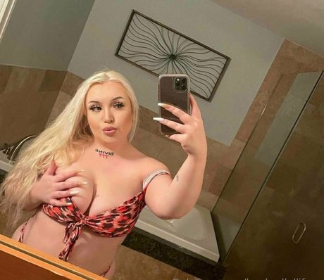 Naken lekkede OnlyFans-bilde av Bankrollallifree