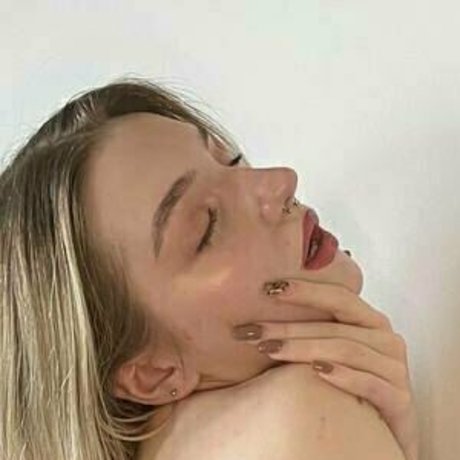 Juicypussyhot  nude leaked OnlyFans photo