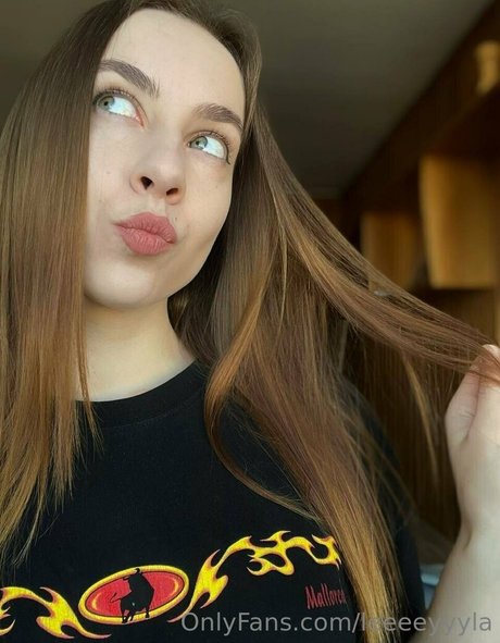 Alaston vuotanut OnlyFans-kuva Leeeeyyyla