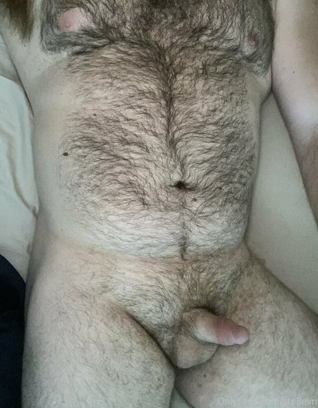 Naakte gelekte OnlyFans-foto van Ste3evn