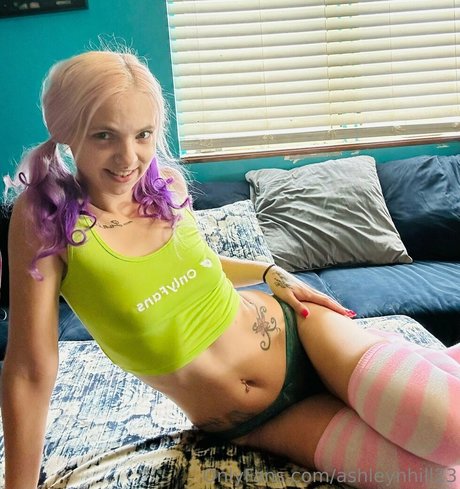Nahá fotka uniklých OnlyFans od Ashleynhill23