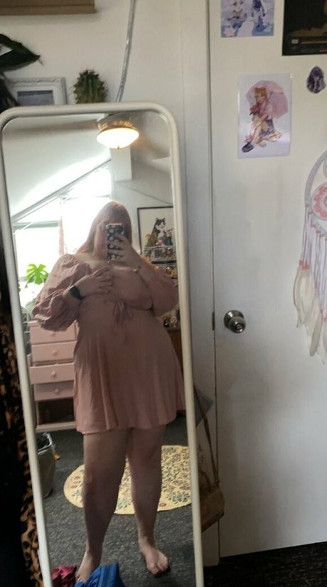 Naakte gelekte OnlyFans-foto van Pastelpeachie