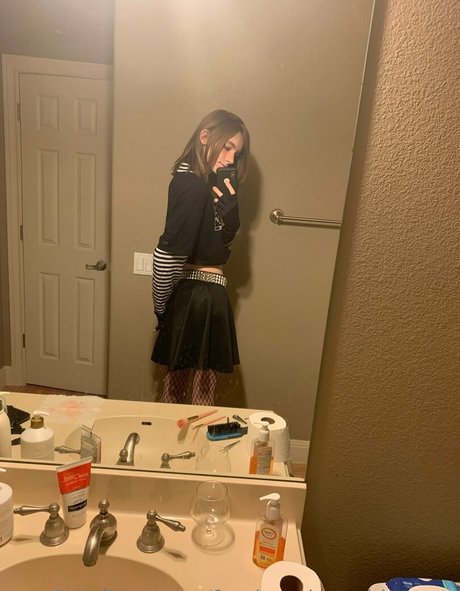 Femboycherryblossom