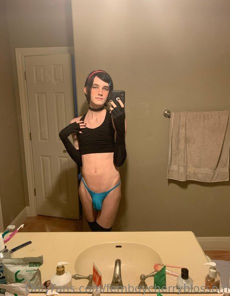 Femboycherryblossom