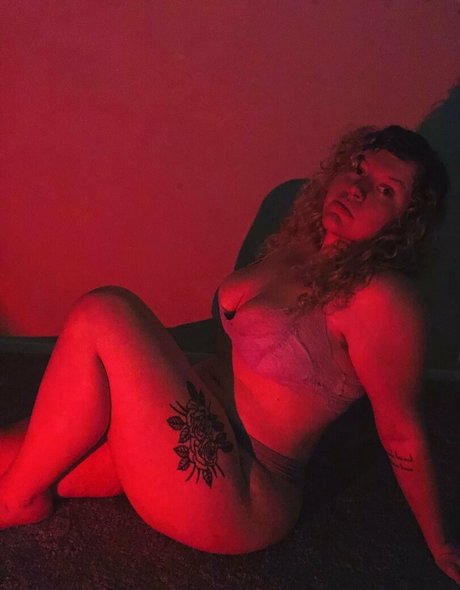 Nahá fotka uniklých OnlyFans od Scorpiheauxx
