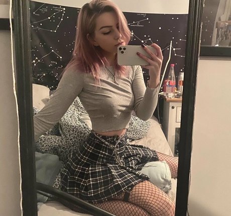 Freeryliepink