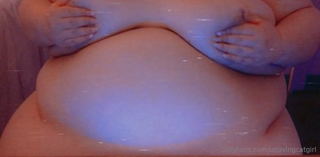 Naken lekkede OnlyFans-bilde av Urlovingcatgirl
