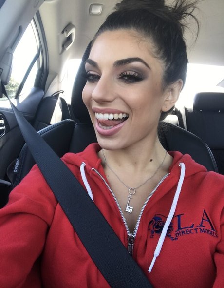 Darciedolcexxx