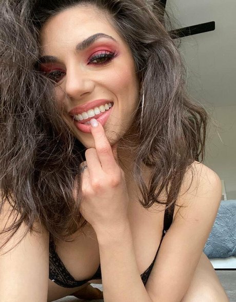 Darciedolcexxx