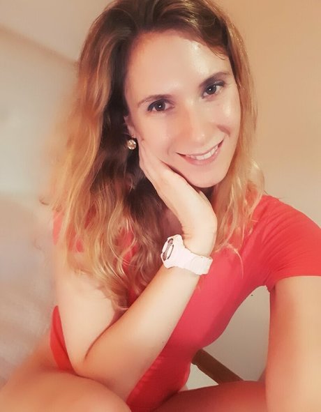Nahá fotka uniklých OnlyFans od Ellyedelweiss