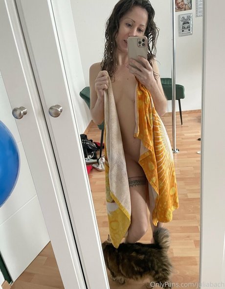 Juliabachoffi