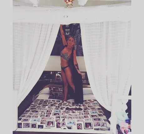 Nahá fotka uniklých OnlyFans od Miki Weber
