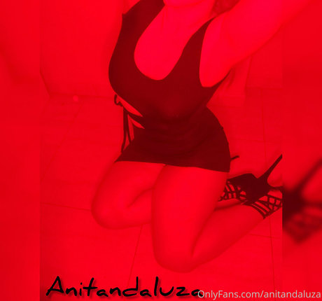 Nahá fotka uniklých OnlyFans od Anitandaluza