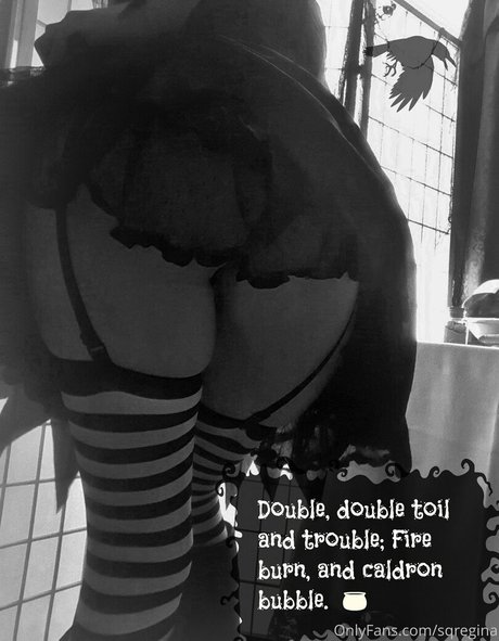 Nahá fotka uniklých OnlyFans od Sqregina