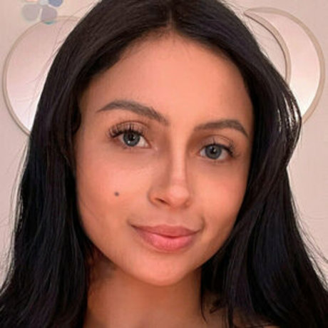 Charlotte19y