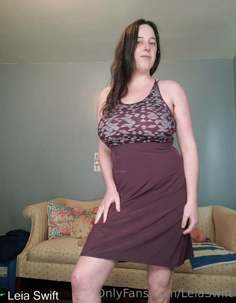 Nahá fotka uniklých OnlyFans od Leiaswift