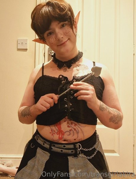 Transgirlakira