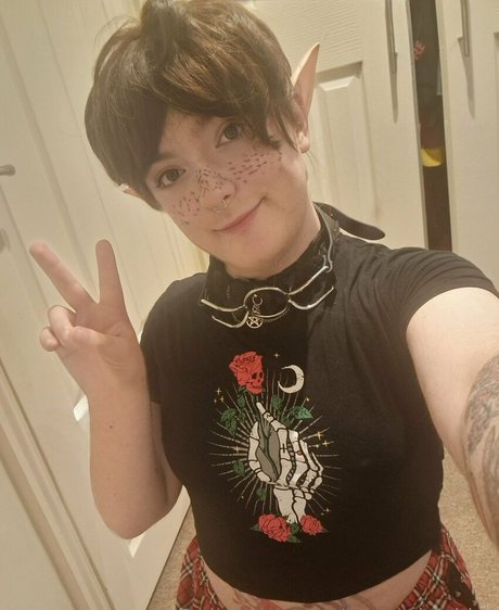 Transgirlakira