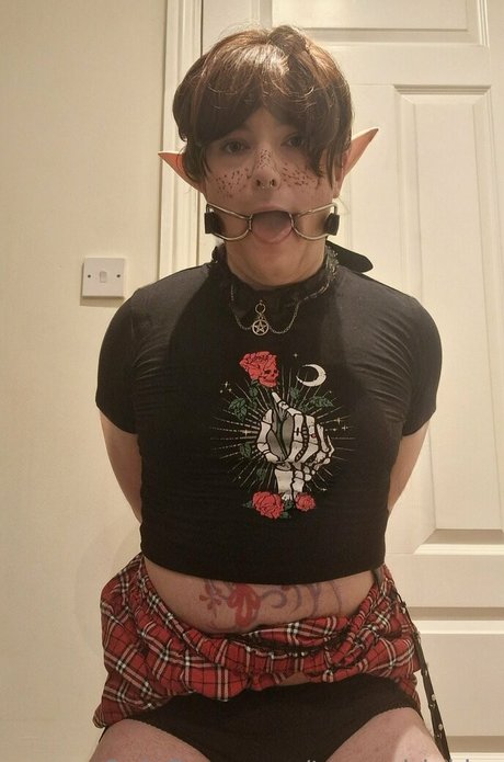Transgirlakira