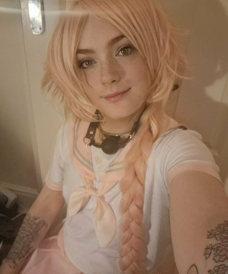 Nahá fotka uniklých OnlyFans od Transgirlakira
