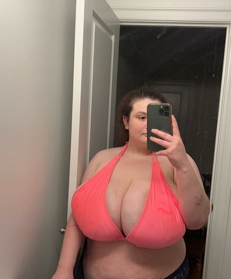 Foto desnuda filtrada de OnlyFans de Itskaitiecali