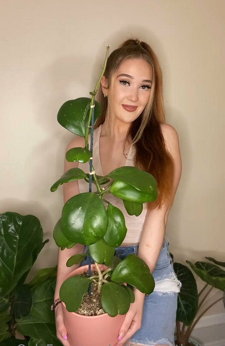 Nahá fotka uniklých OnlyFans od Selfcarewithchloe