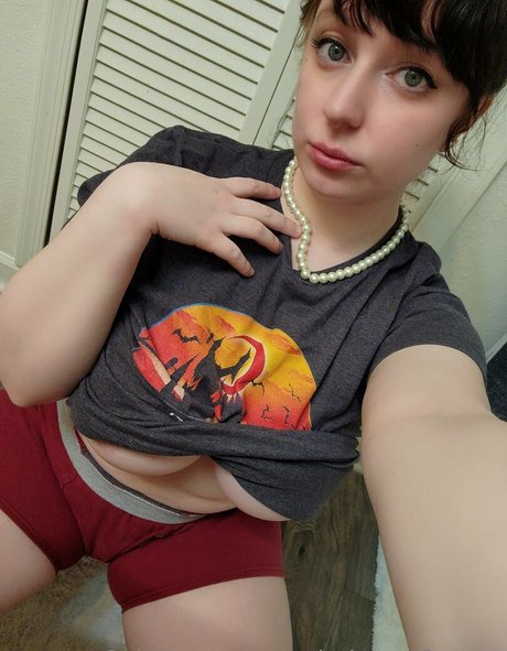 Bbymaeflowers OnlyFans泄露裸照