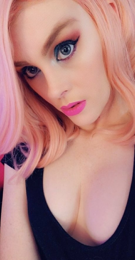 Naken lekkede OnlyFans-bilde av Missemberskye