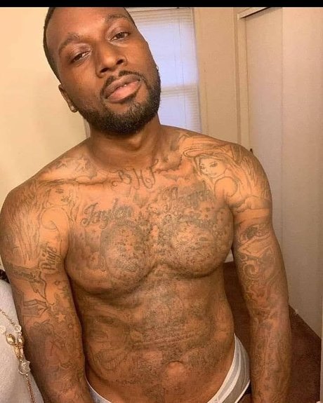 Nagie wyciekłe zdjęcie OnlyFans od Ronald Price