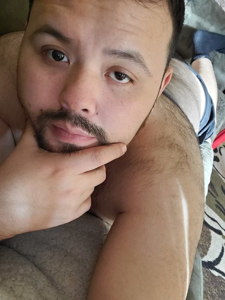 Naakte gelekte OnlyFans-foto van Mexibear