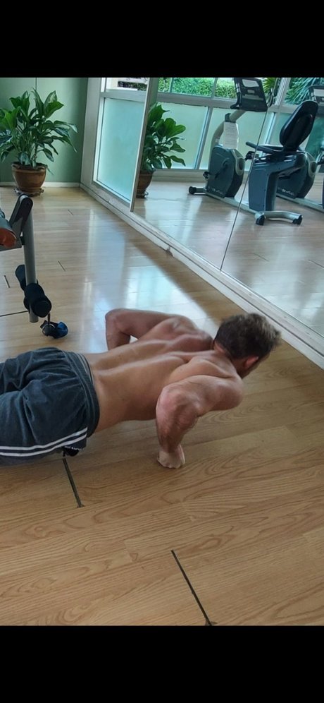 Nagie wyciekłe zdjęcie OnlyFans od Ben Ahbramar