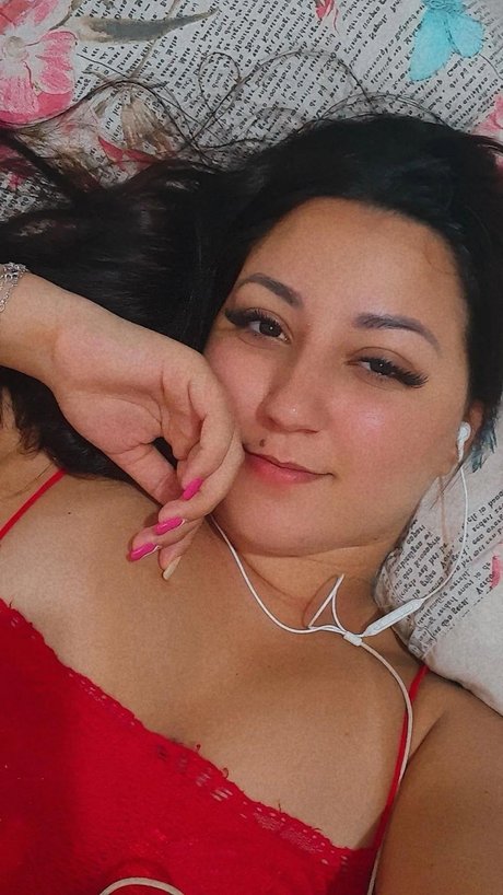 Naken läckt OnlyFans-bild av Lary Lima