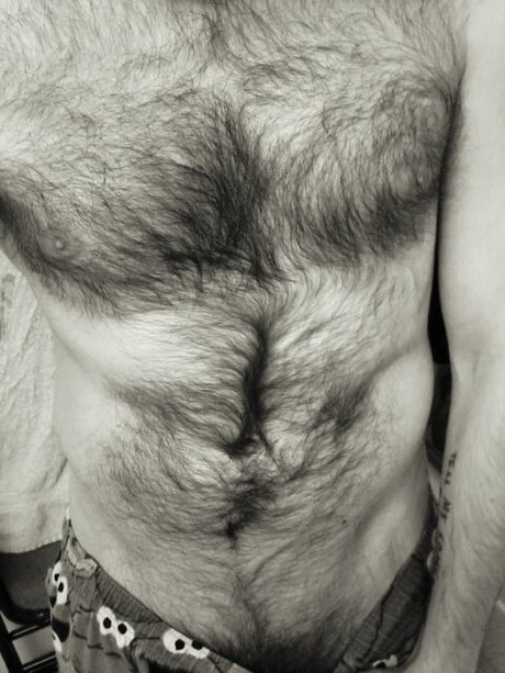 Nahá fotka uniklých OnlyFans od Bearded Artsman